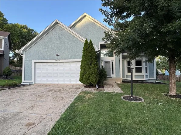 15231 Hemlock St, Overland Park, KS 66223
