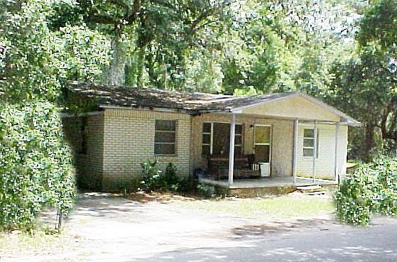 1st image of 790 Chapin St