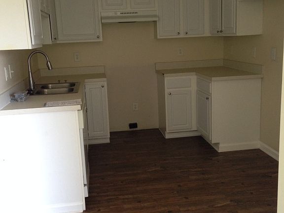 4th image of 5569 Green Brothers Blvd