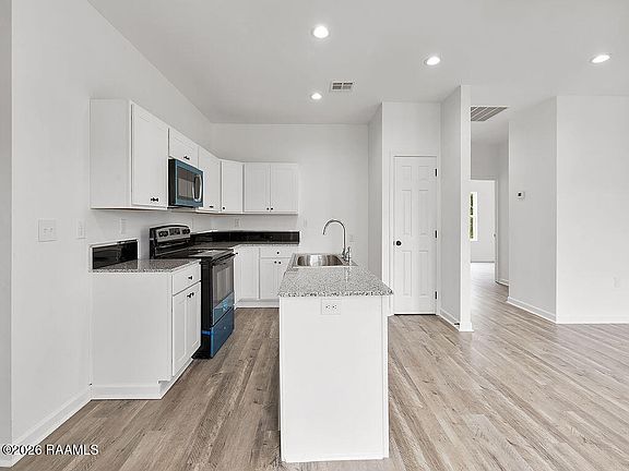 3rd image of 218 Harrell Dr