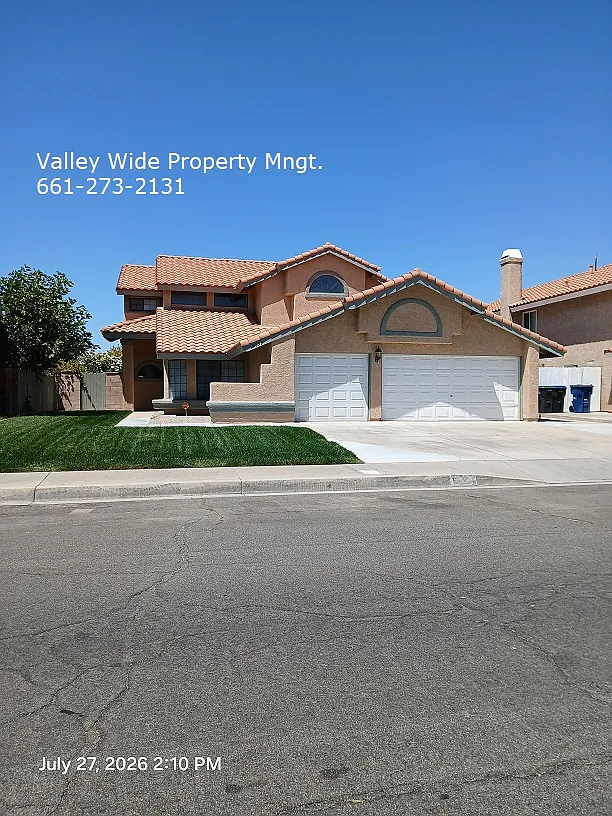 4 bed, 2513 sqft, $3,400 — Photo 1