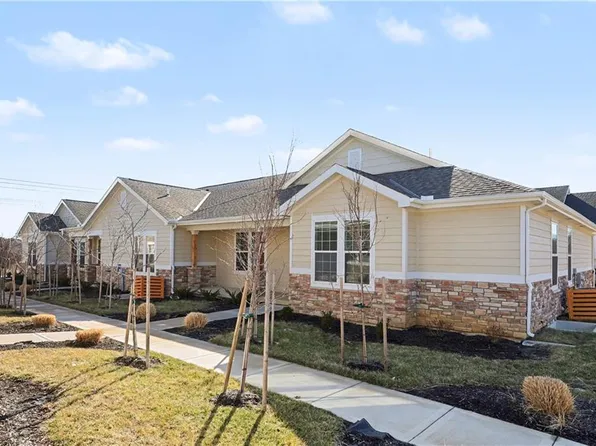 16166 Fontana St, Stilwell, KS 66085