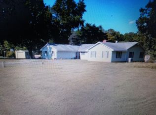 77 Lake Anna Dr, Bumpass, VA 23024