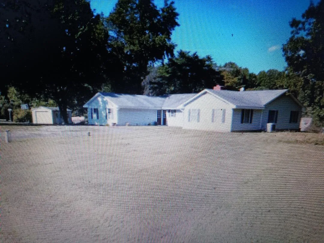 77 Lake Anna Dr photo 1