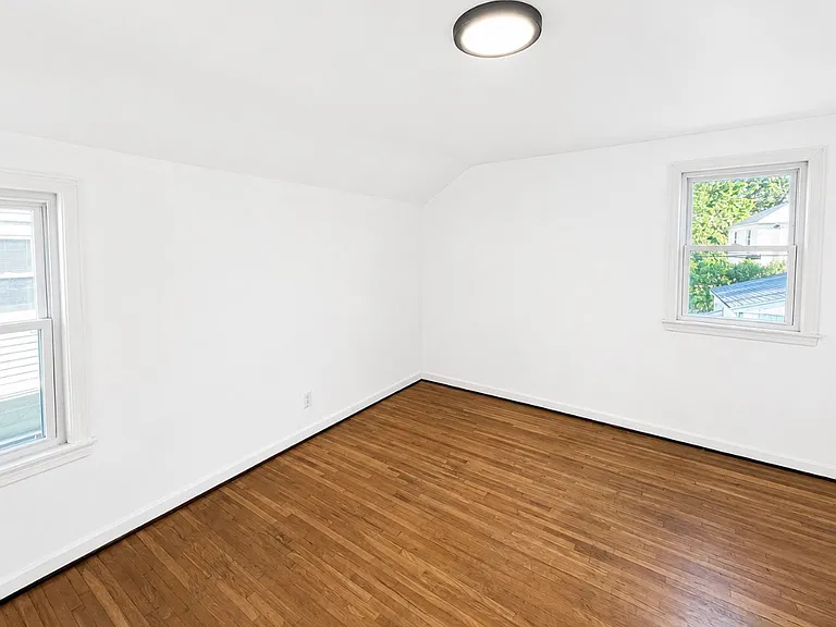 135 Kimberly Ave #1 — Photo 11