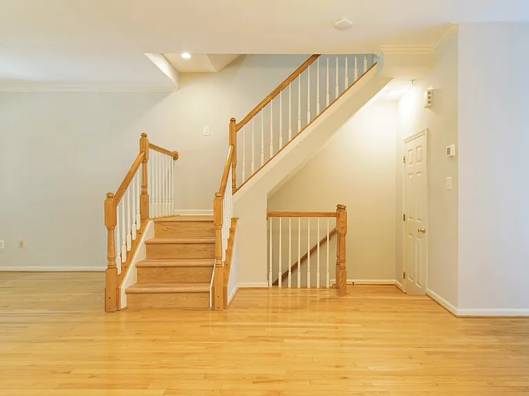 9423 Fields Rd — Photo 20