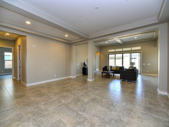 2nd image of 10184 W Avenida Del Ray --