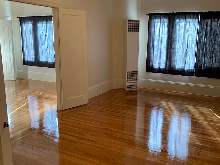 495 Elwood Ave #3 — Photo 6