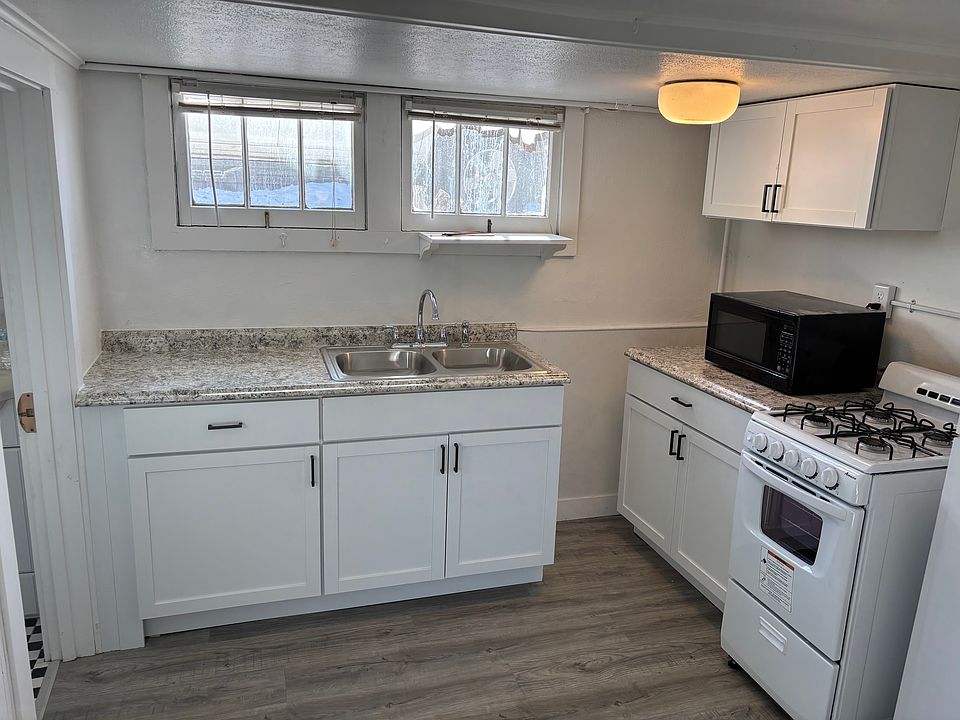 1st image of 571 1/2 N 8th St