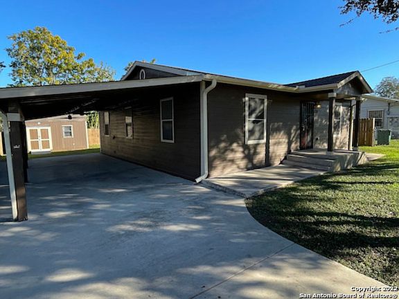 3rd image of 135 E Villaret Blvd
