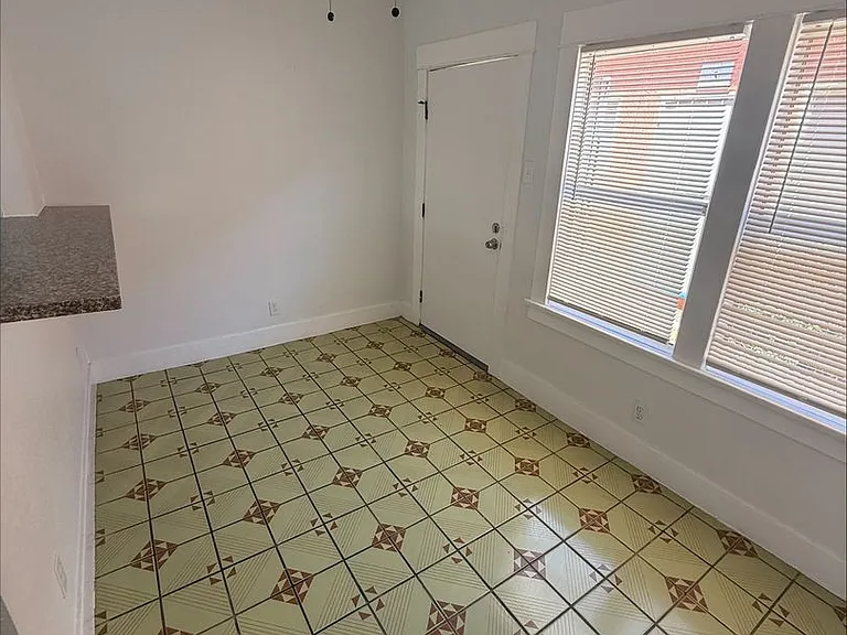 1210 Hoffman Ave — Photo 18