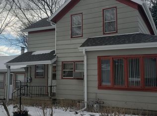 502 N Hayes St, Harvard, IL 60033