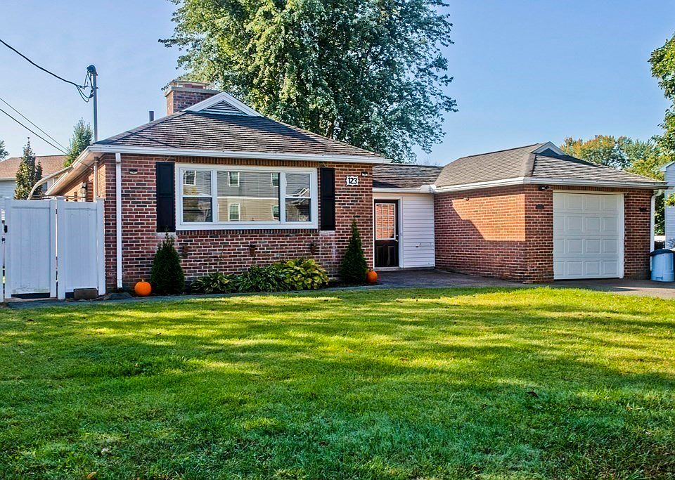 123 McKinstry Ave, Chicopee, MA 01013 Zillow