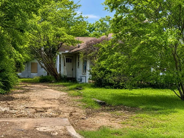 2114 Tierney Rd, Fort Worth, TX 76103