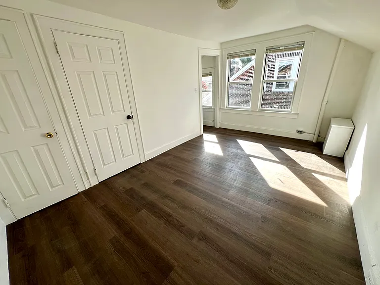 9924 Ascan Ave — Photo 5