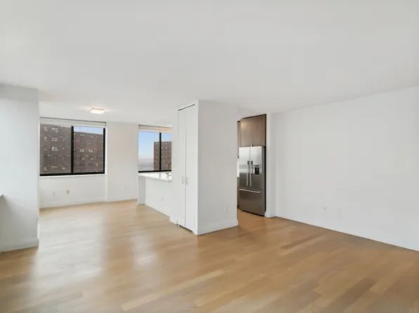 345 East 94th Street image 2 of 29