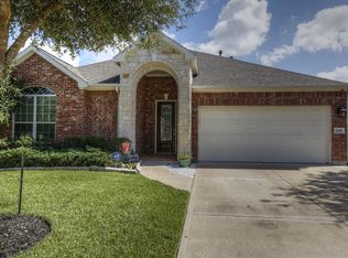 2319 Canyon Springs Dr, Pearland, TX 77584