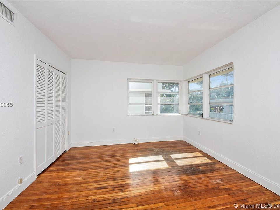 1st image of 760 Euclid Ave APT 0204