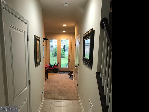 5th image of 106 Keller Ct