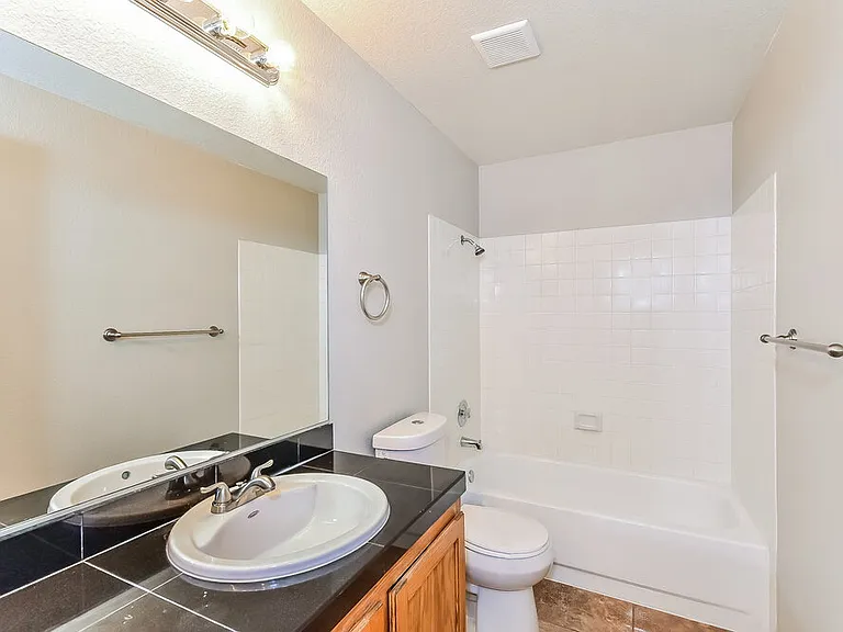 2660 Storey Cir — Photo 13