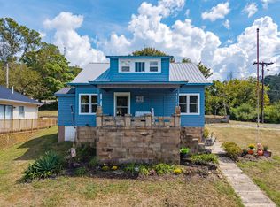 239 Railroad Ave, Manchester, KY 40962