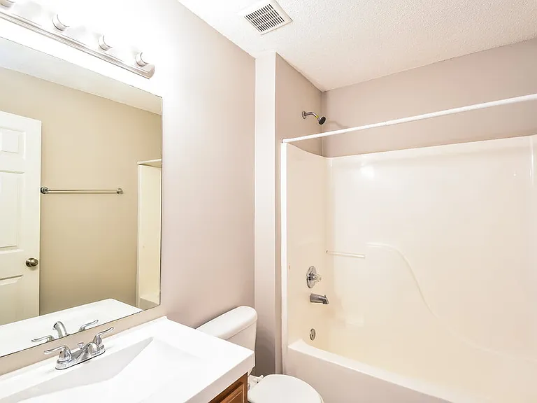 7862 Fallstone Rd — Photo 15