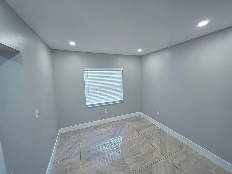 352 Johnston St — Photo 9