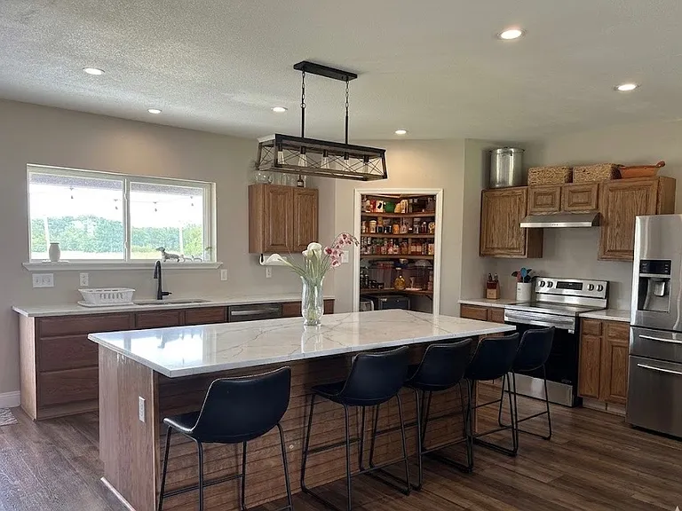 1449 County Road 4131 — Photo 4