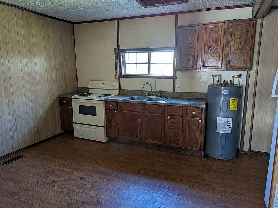 2nd image of 914 Luke St