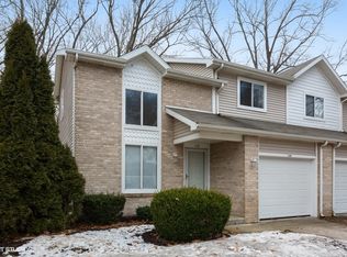 110 Indian Ridge Dr, Michigan City, IN 46360