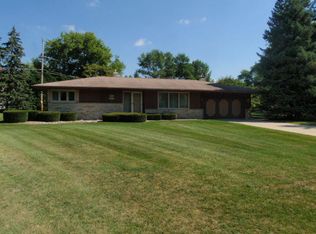 W151N5276 Plata Ct, Menomonee Falls, WI 53051