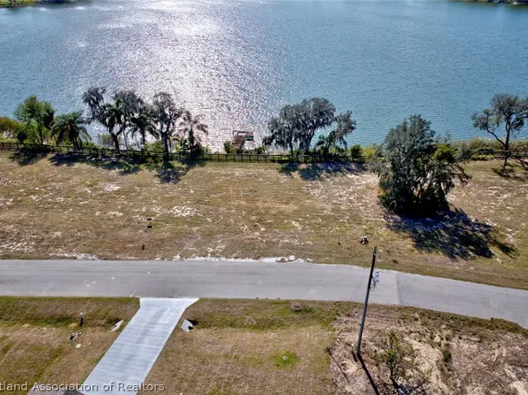 1225 Ridge Dr, Avon Park, FL 33825