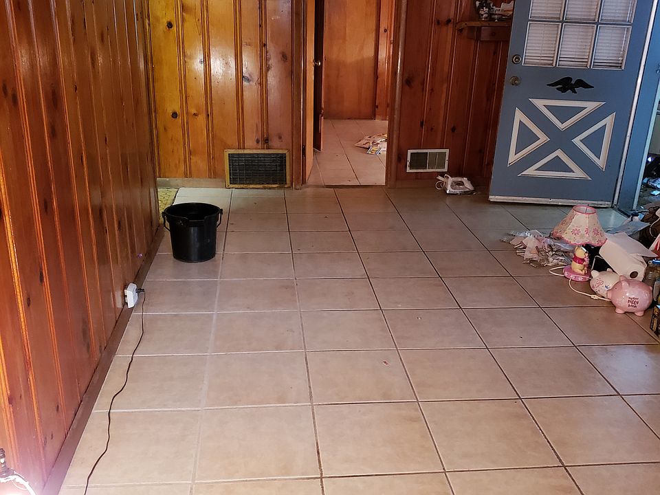 1st image of 3475 Hiwood Ave
