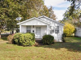 601 E 1st St, Tuscumbia, AL 35674