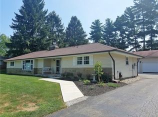 3470 Hedgely Rd, Springfield, OH 45506