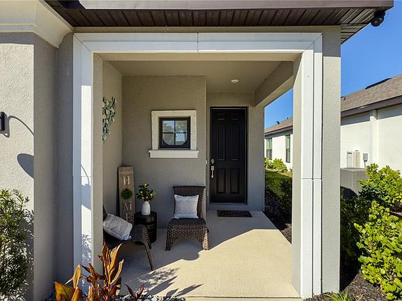 5th image of 15285 Shady Palms Ln #15285