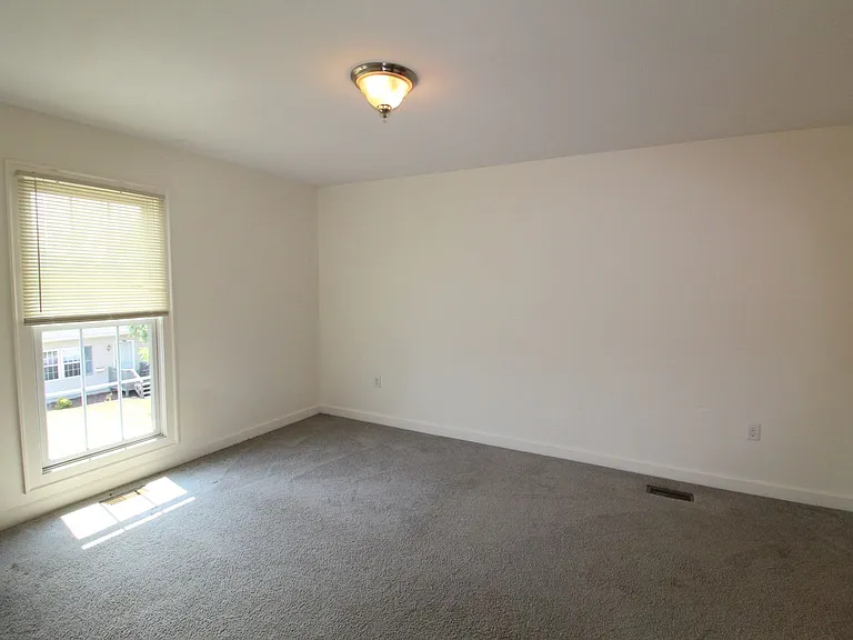 301 W Market St — Photo 30