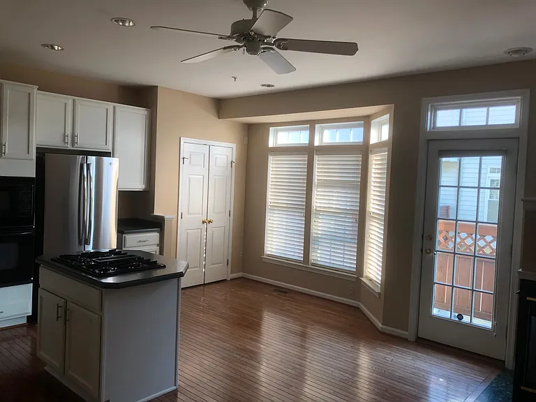 740 Catts Tavern Dr — Photo 5