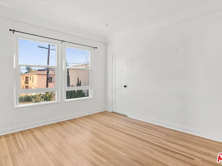 826 S Holt Ave — Photo 14