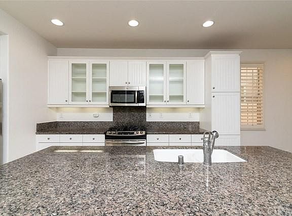4th image of 40249 Courtland Way
