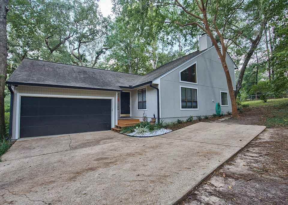 1st image of 4432 Bay Shore Cir