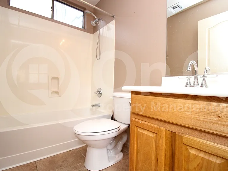 226 E Clairidge Dr — Photo 22