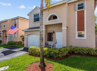 9812 NW 2nd St, Plantation, FL 33324