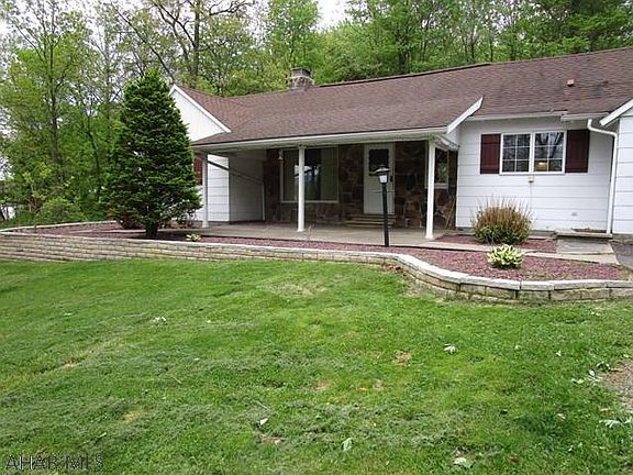 2nd image of 137 Lake Dr