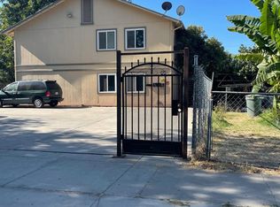 156 W 12th St APT A, Merced, CA 95341