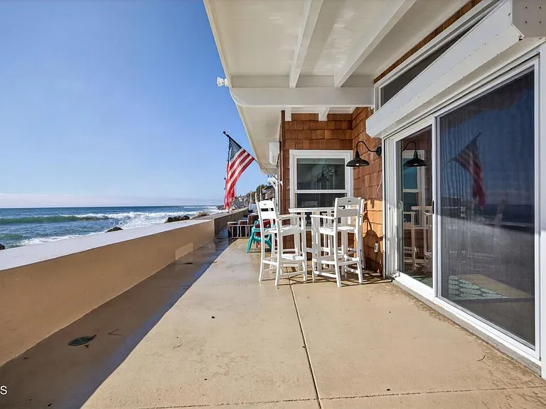 3884 Pacific Coast Hwy — Photo 10