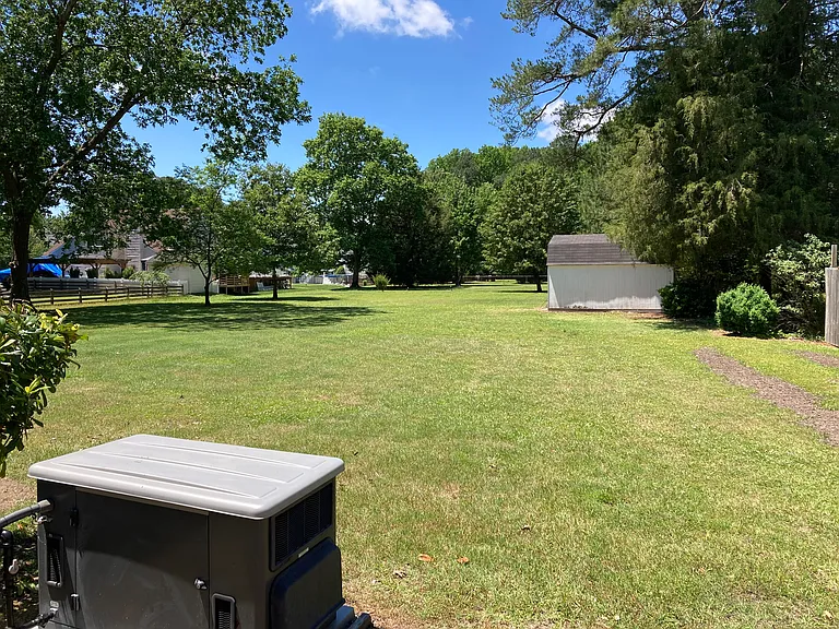 17 Normandy Ln — Photo 2