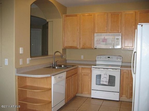 3rd image of 406 W Mountain Sage Dr