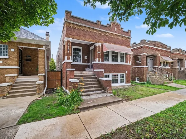 2707 Harvey Ave, Berwyn, IL 60402