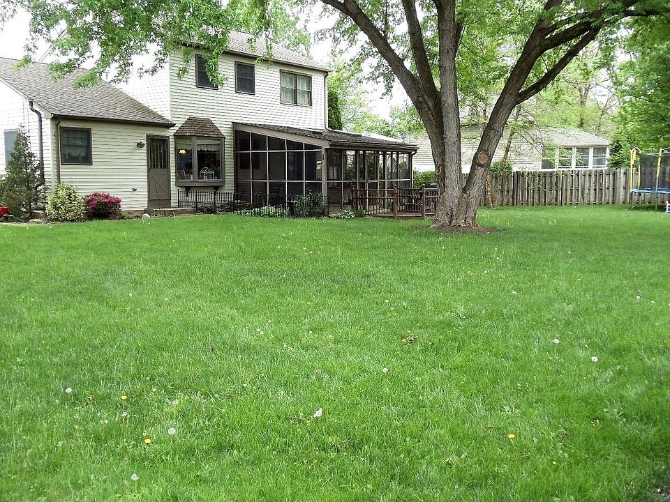 2nd image of 203 Jade Dr